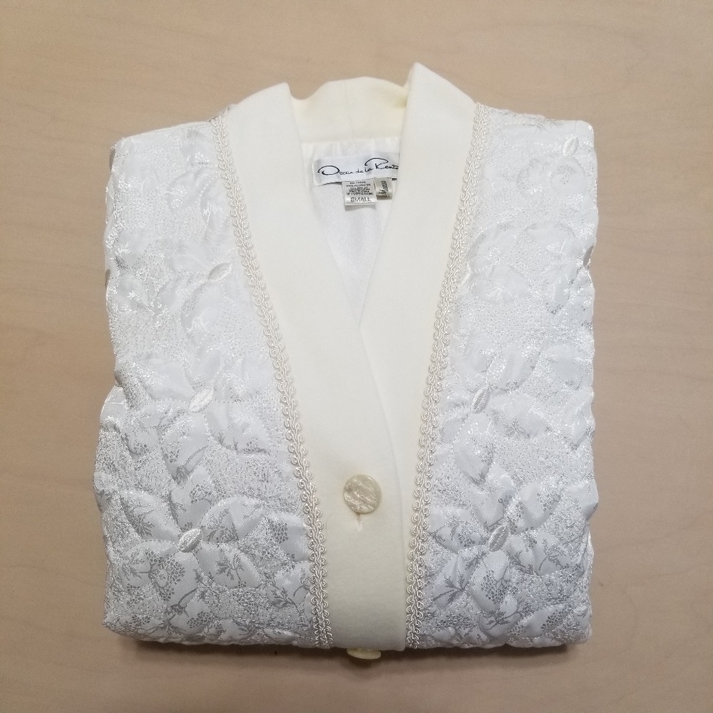 Oscar de la Renta quilted robe